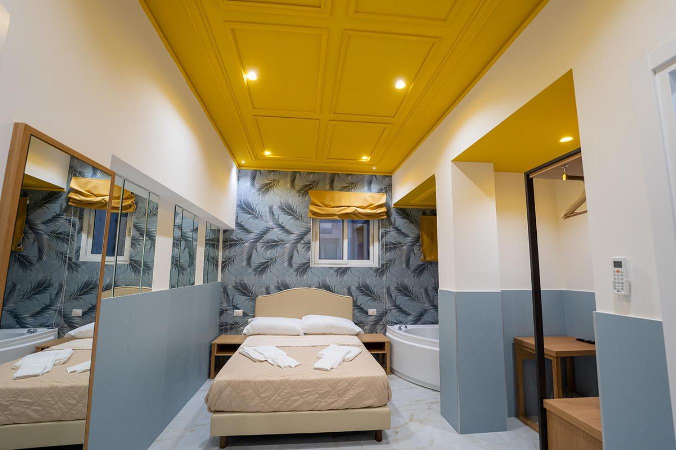 מלון Hr Boutique Porto, Napoli Centro, By Clapa Group מראה חיצוני תמונה